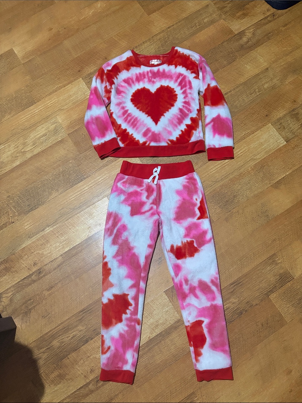 Kensie Girl Red & Pink Tie-Dye Heart Sweatshirt and Joggers Set